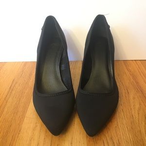 Simply Vera Vera Wang Black Heels